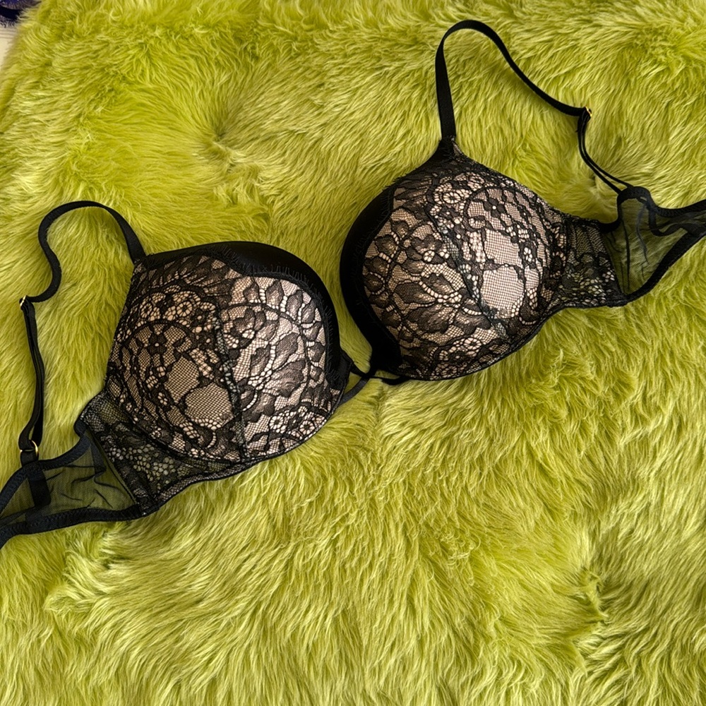 Victoria’s Secret push up bra